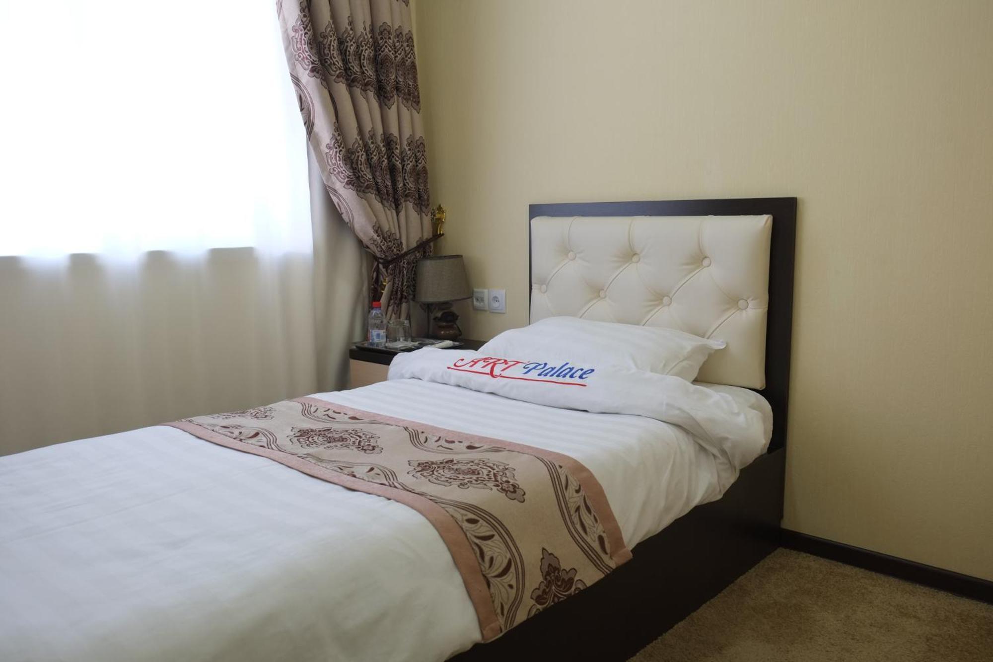 Hotel Art Palace Tashkent Ngoại thất bức ảnh