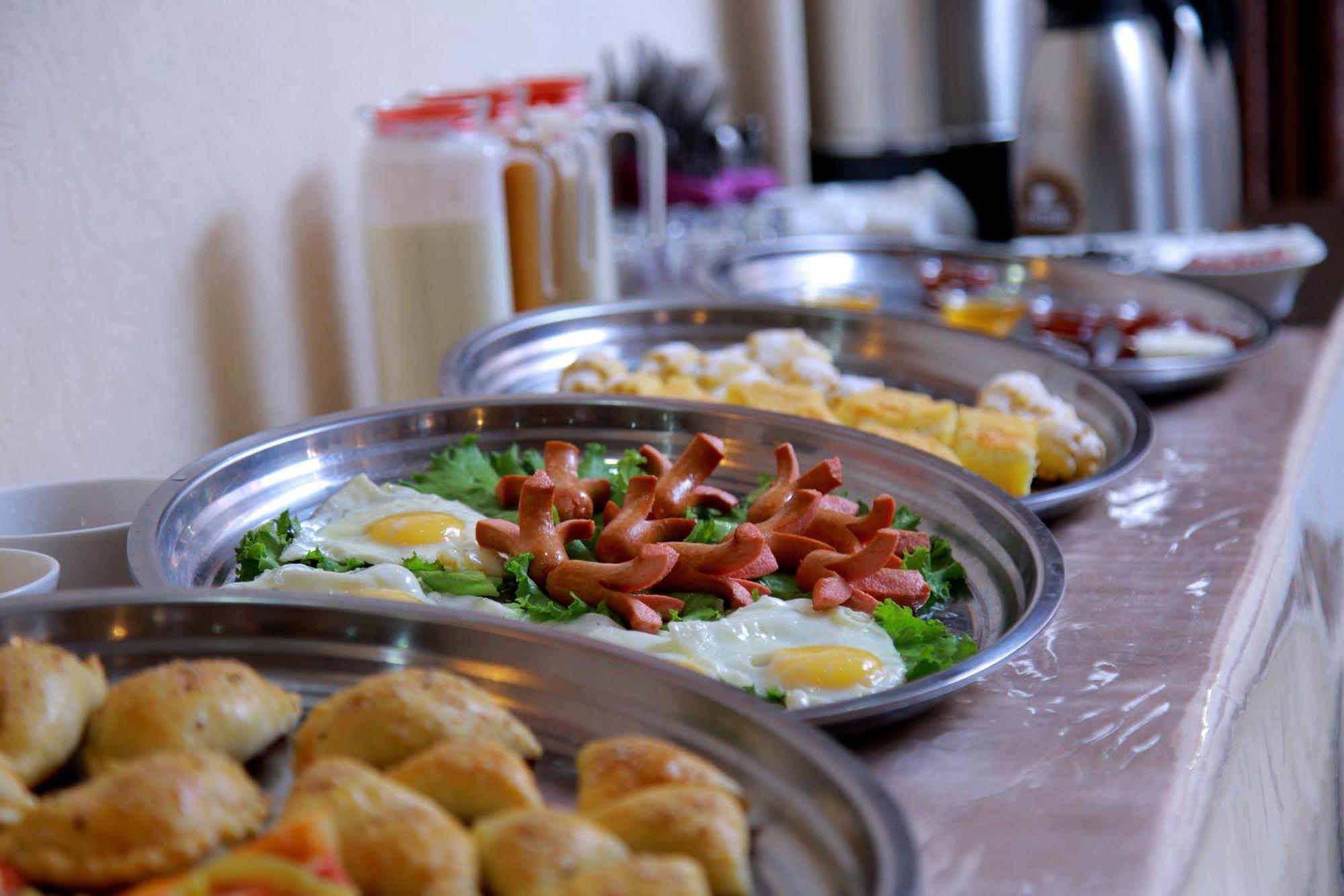 Hotel Art Palace Tashkent Ngoại thất bức ảnh
