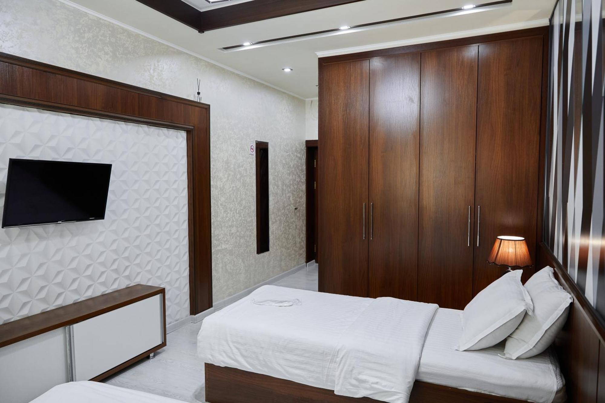 Hotel Art Palace Tashkent Ngoại thất bức ảnh